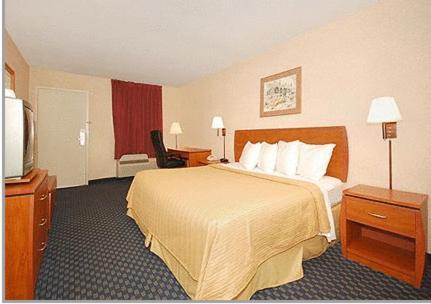 Greenville Inn & Suites Bagian luar foto