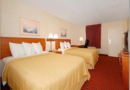 Greenville Inn & Suites Bagian luar foto