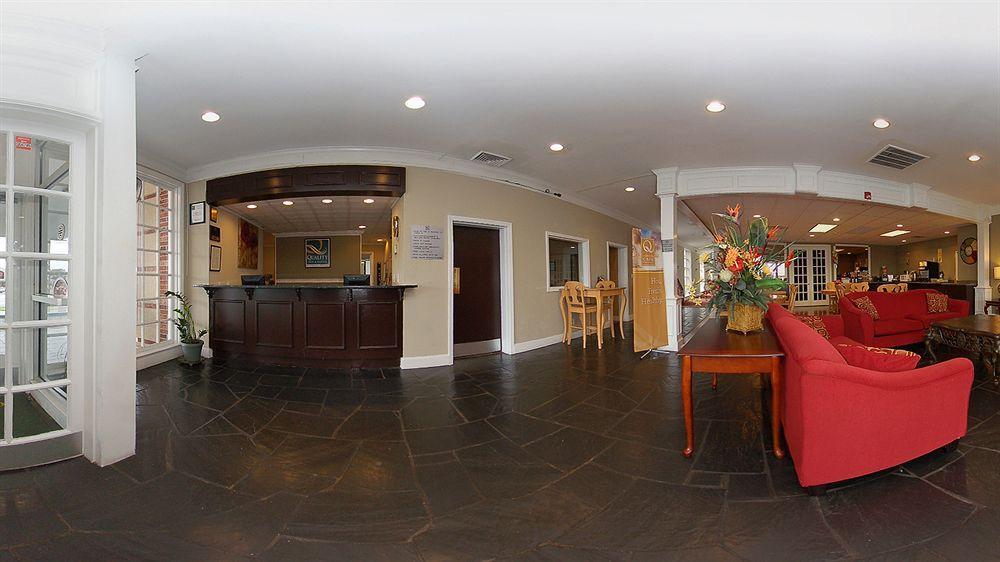 Greenville Inn & Suites Bagian luar foto