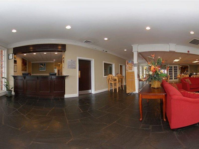 Greenville Inn & Suites Bagian luar foto